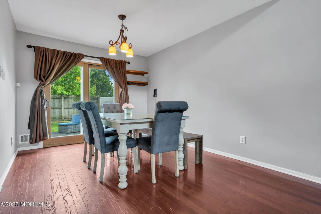Photo of 7 Sweetbriar Trail