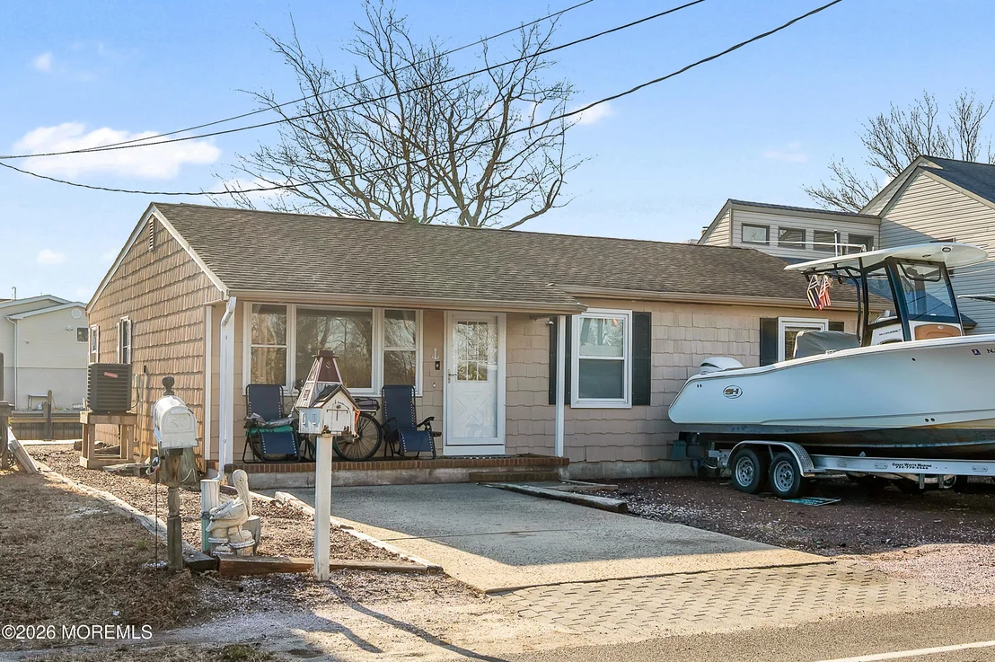 Photo of 267 Alameda Drive
