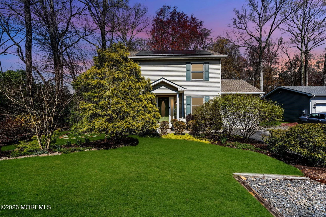 Photo of 90 Bear Brook Road