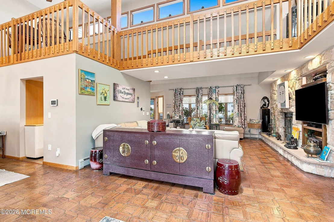Photo of 819 Forepeak Drive