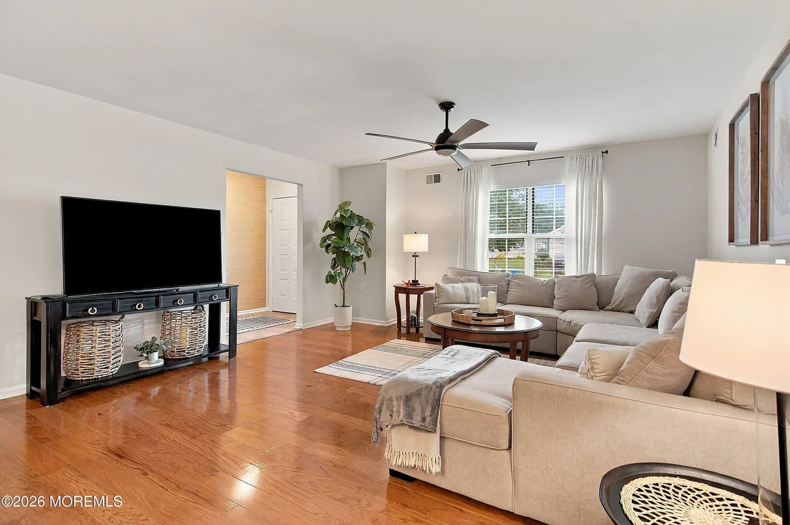 Photo of 35 Rainier Drive