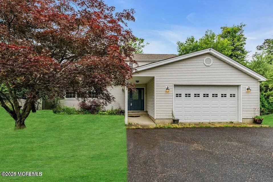 Photo of 150 Easy Street