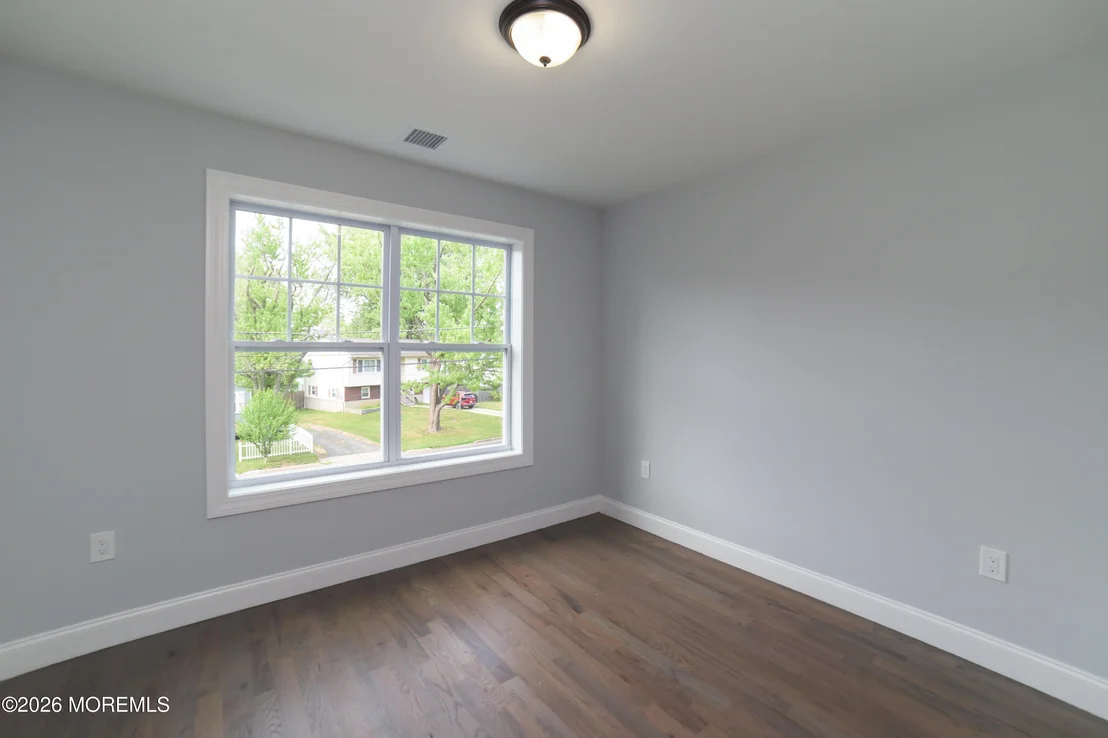 Photo of 128 Center Avenue