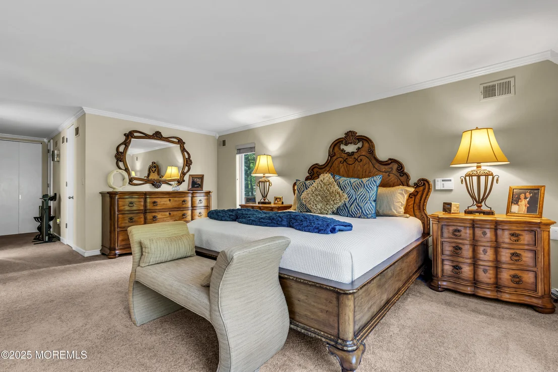 Photo of 635 Winding River Road