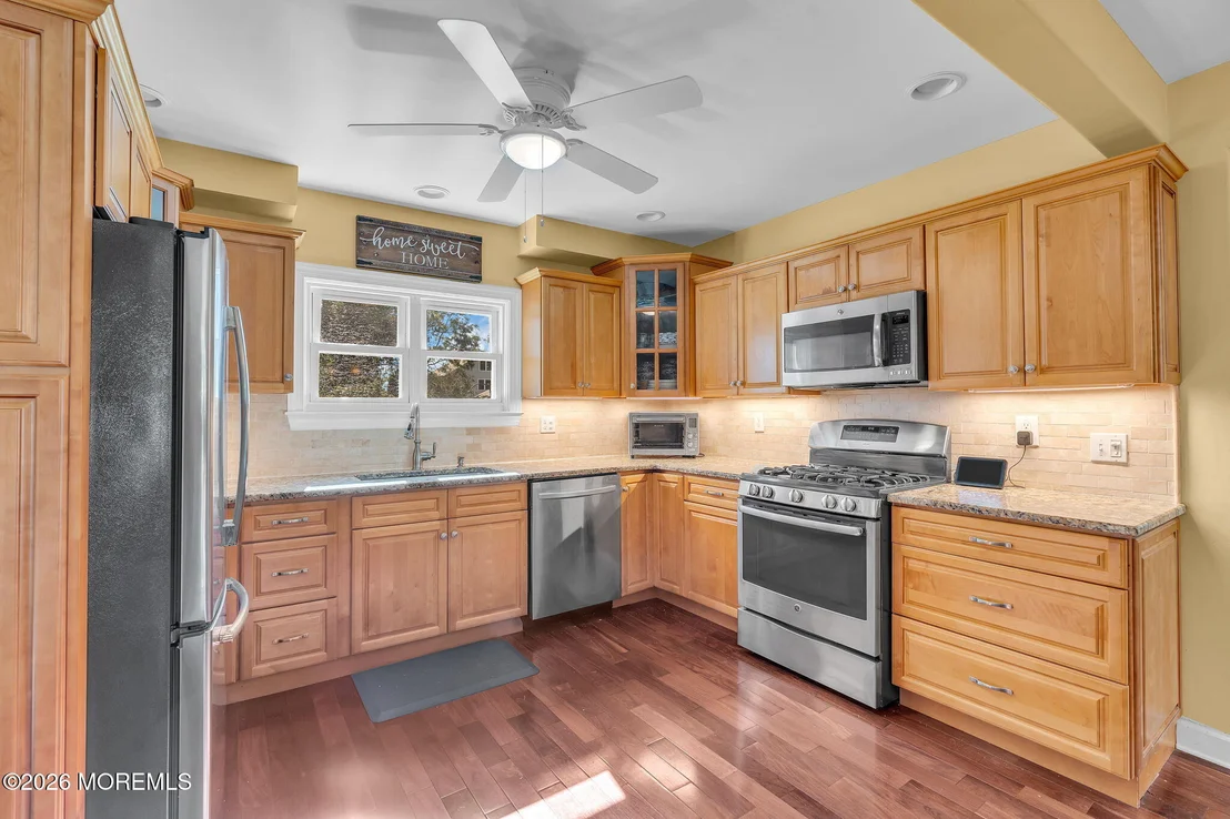 Photo of 2000 Monmouth Boulevard