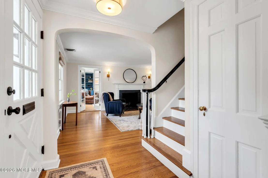 Photo of 9 N Cherry Lane