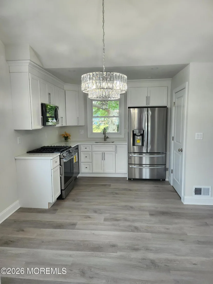 Photo of 37 Irwin Place