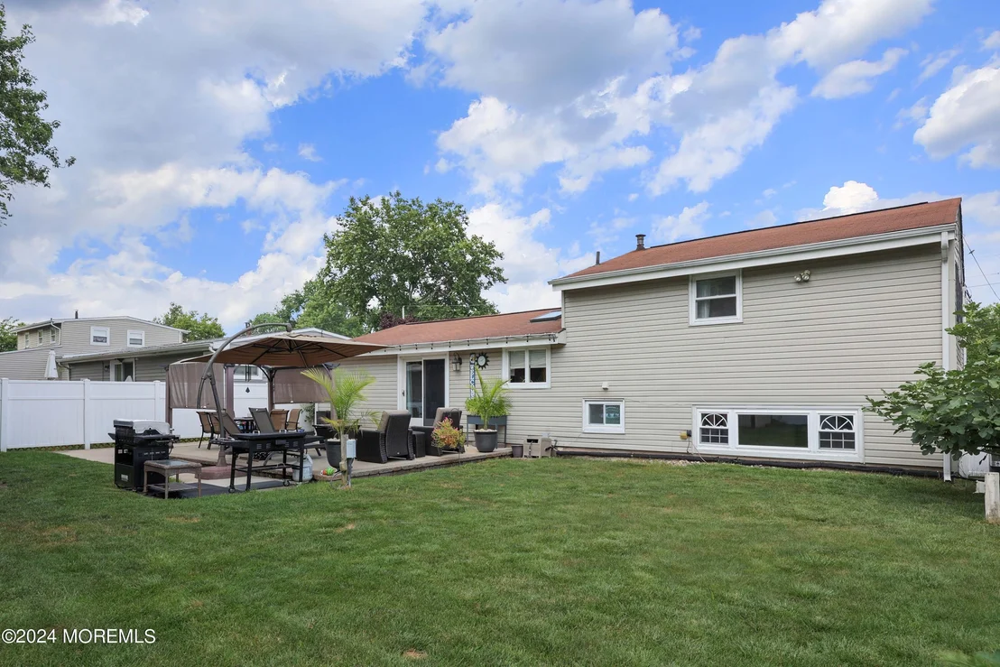 Photo of 37 Lafayette Drive