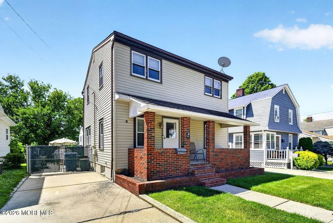 Photo of 30 Pershing Avenue