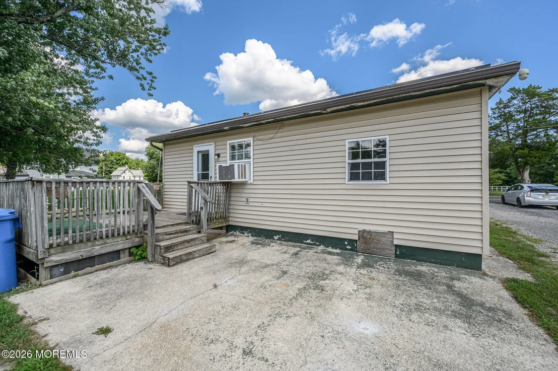 Photo of 93 N Maple Avenue