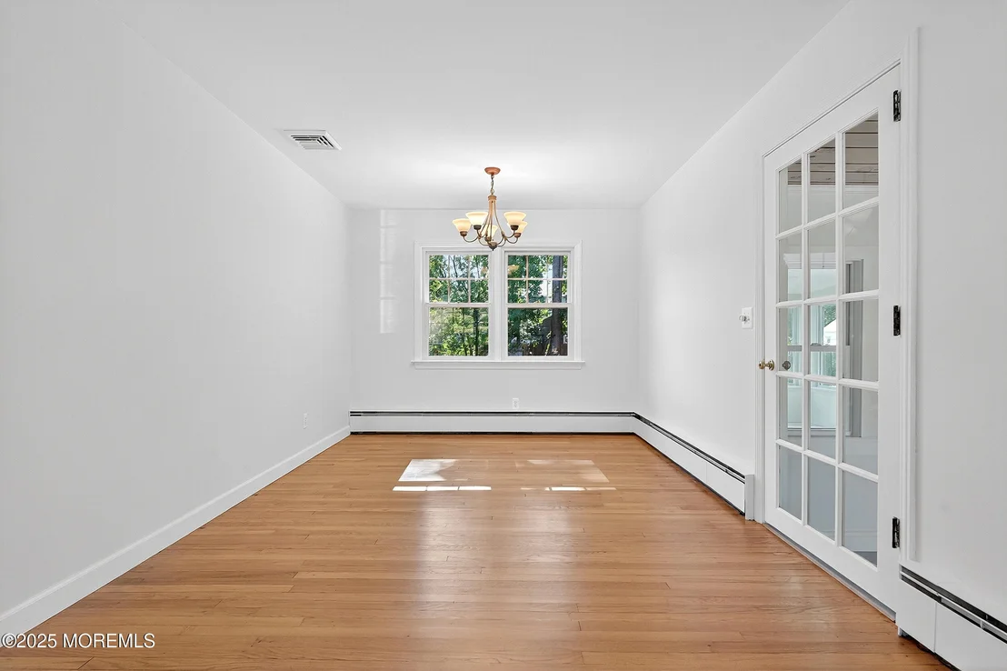 Photo of 7 Sunset Avenue