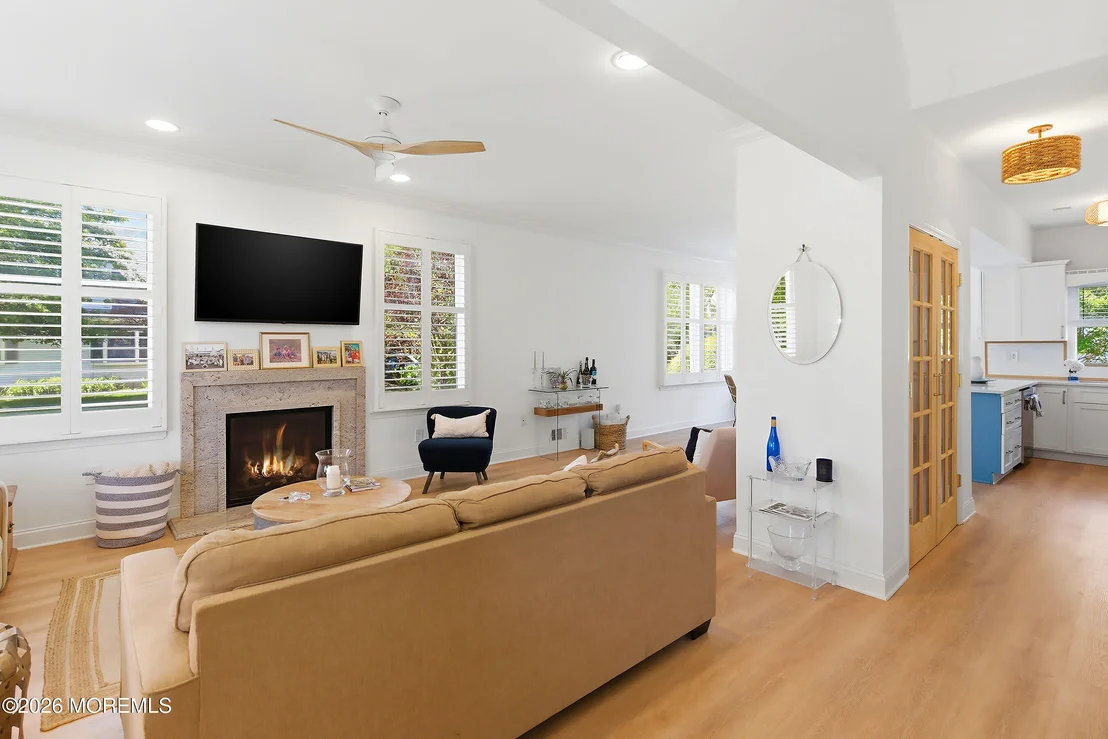 Photo of 384 Pine Avenue