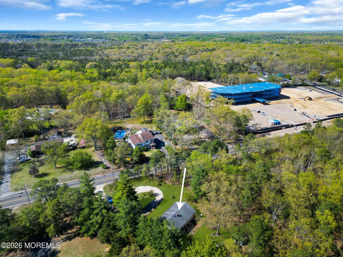 Photo of 635 Bennetts Mills Road