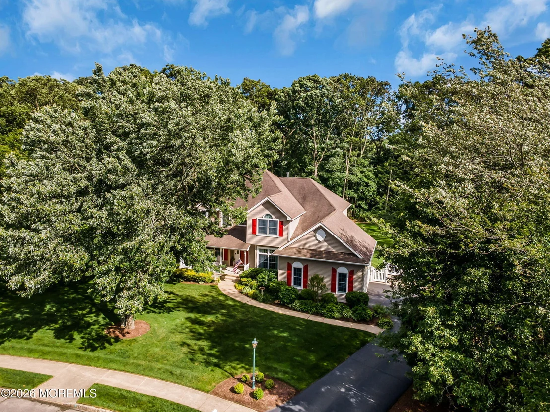 Photo of 2093 Overbrook Drive