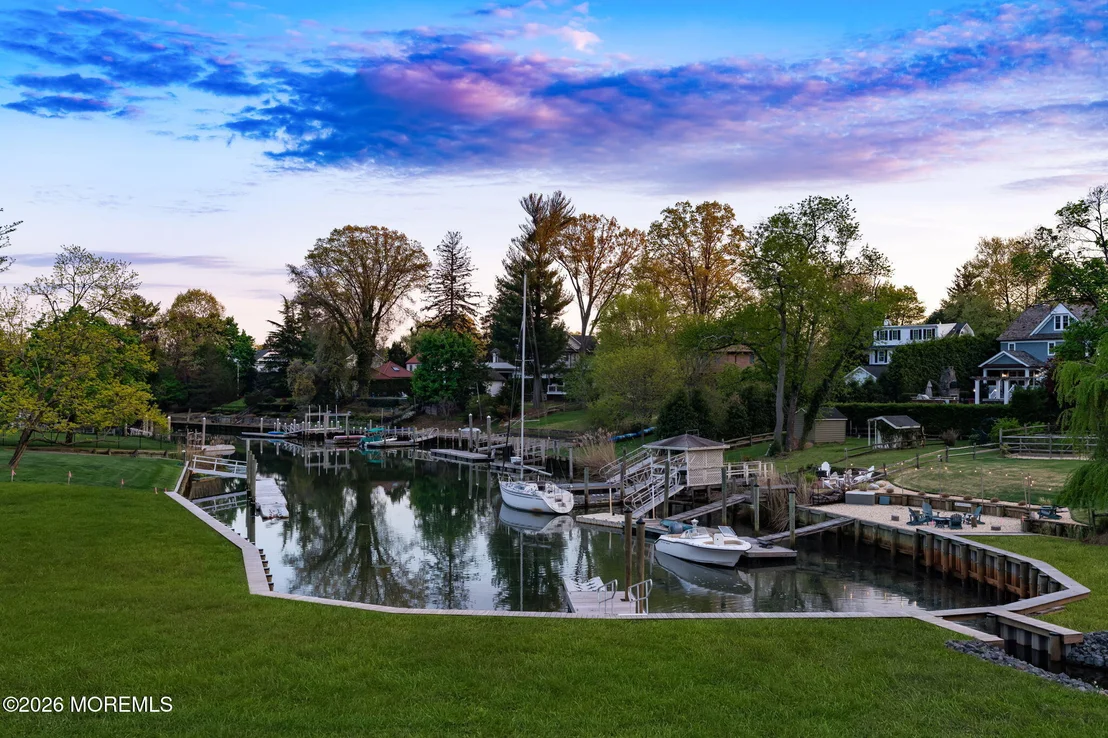 Photo of 181 Rumson Road