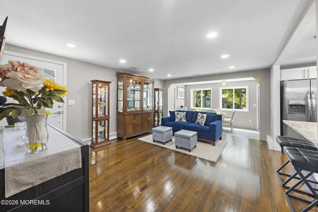 Photo of 337 Enterprise Drive