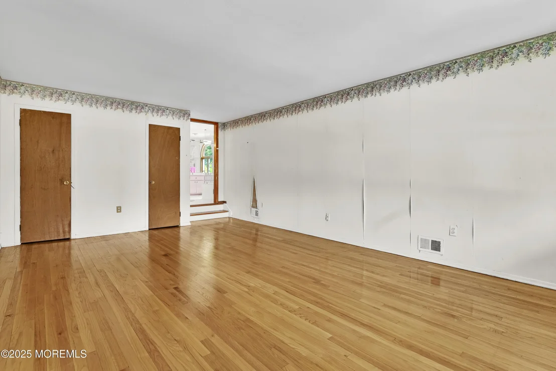 Photo of 32 Woods Road