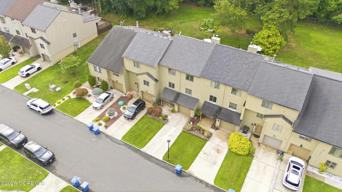 Photo of 137 Redpine Loop