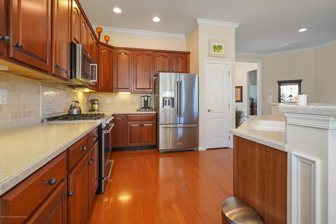 Photo of 2570 Collier Road