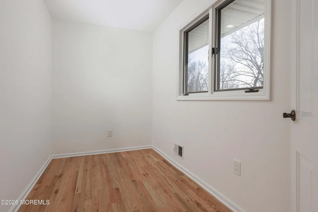 Photo of 463 Cottrell Road