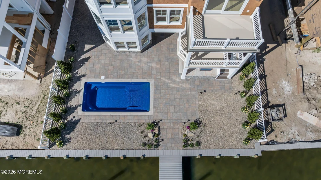 Photo of 153 Pershing Boulevard
