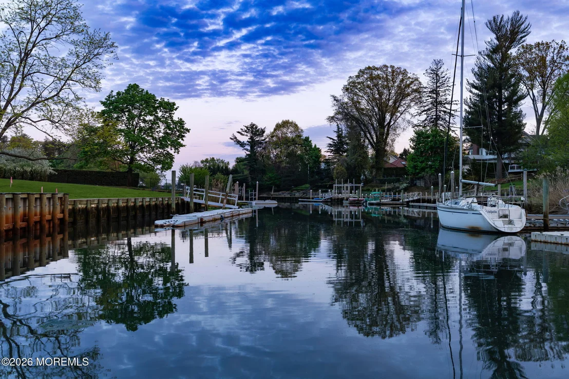 Photo of 181 Rumson Road