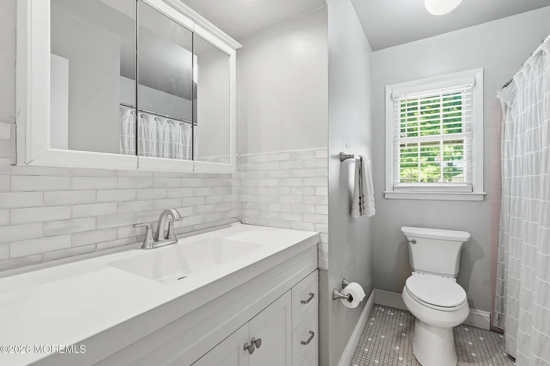Photo of 558 Green Lane