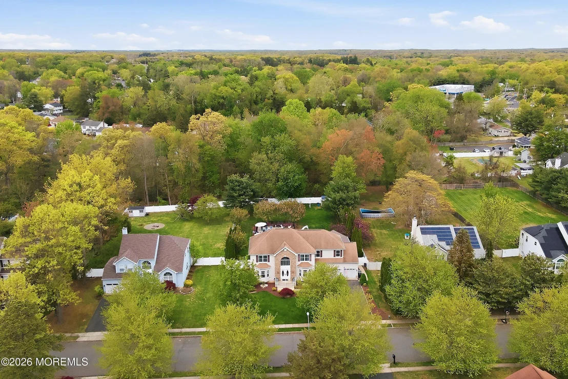 Photo of 8 Arboretum Drive