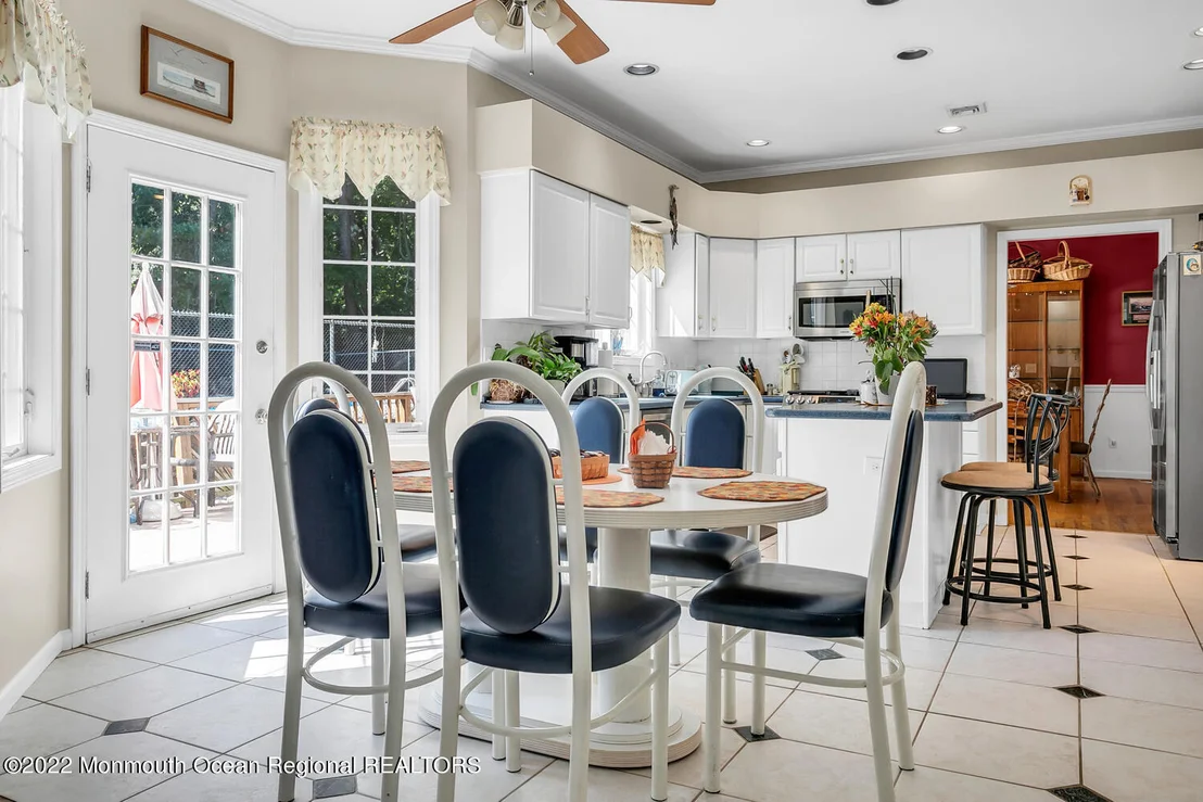 Photo of 933 Birch Drive