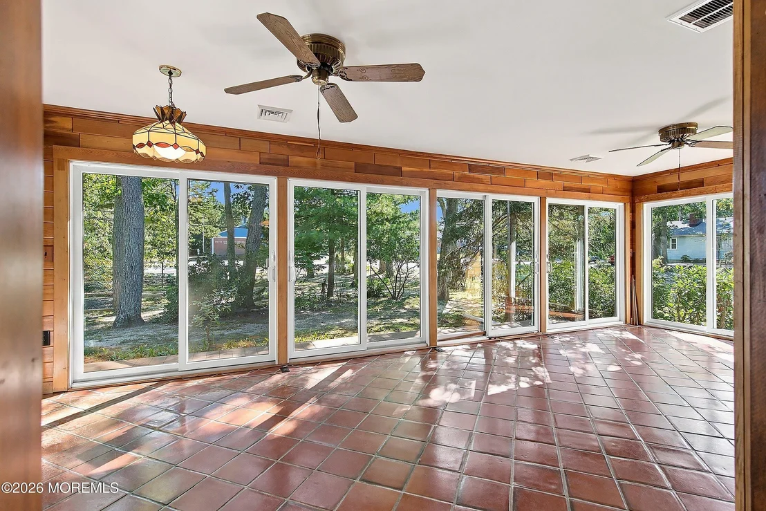 Photo of 706 Hillside Avenue