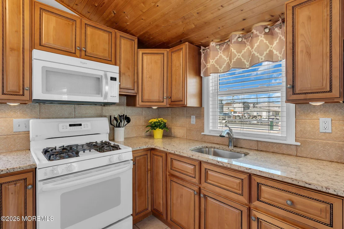 Photo of 125 W Tide Way