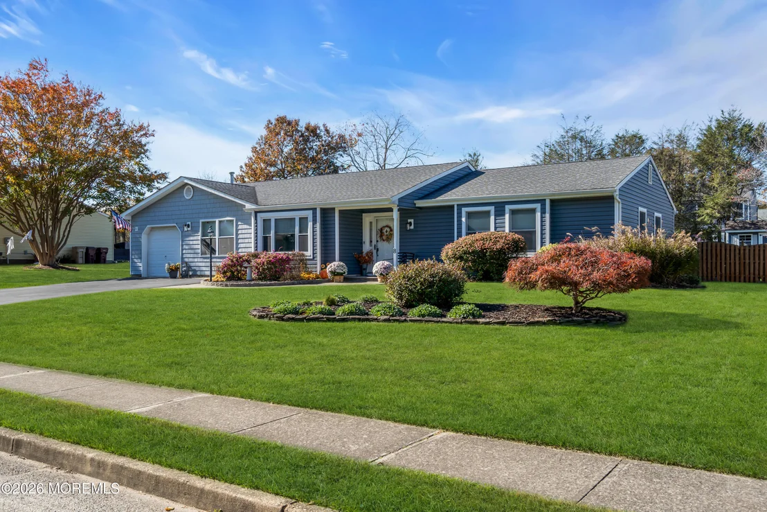 Photo of 8 Eagle Drive