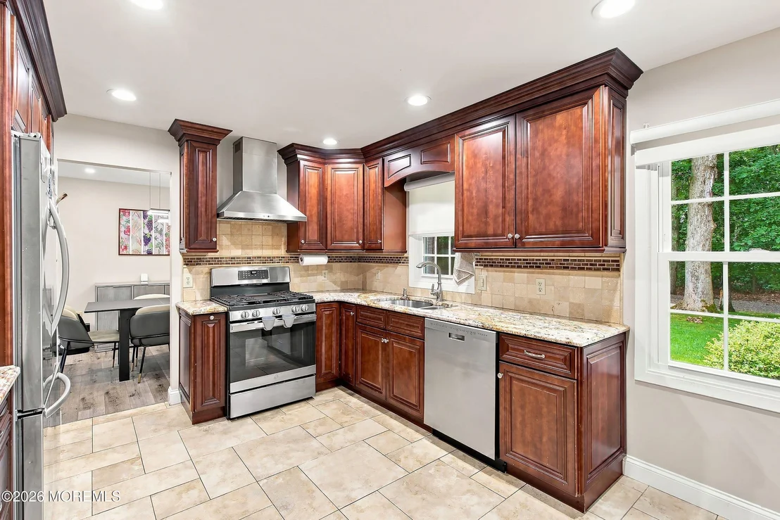 Photo of 20 Hemlock Hill Road