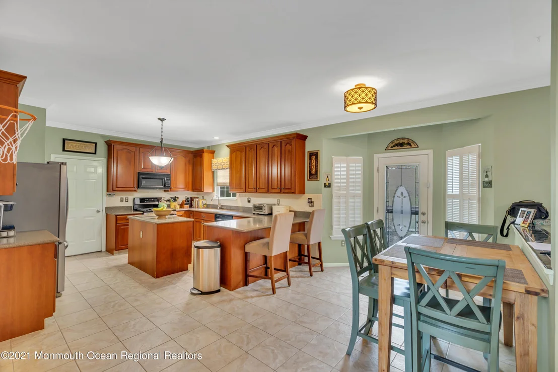 Photo of 7 River Edge Drive