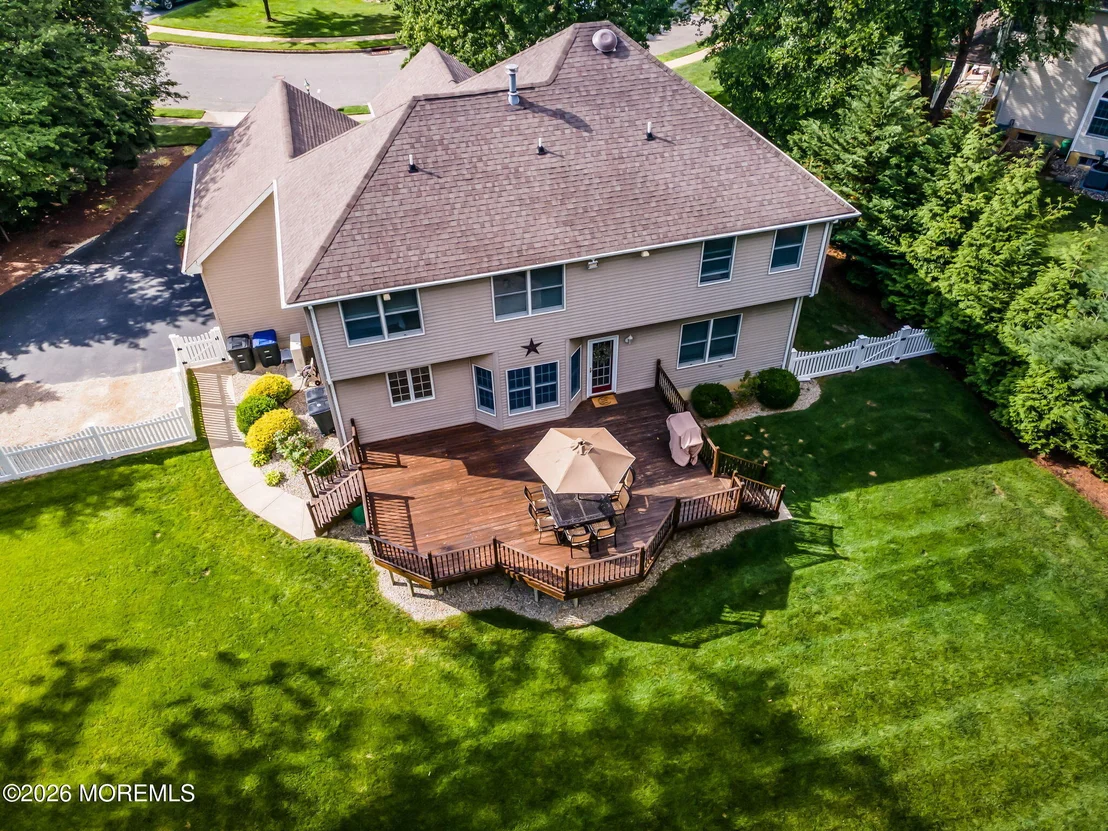 Photo of 2093 Overbrook Drive