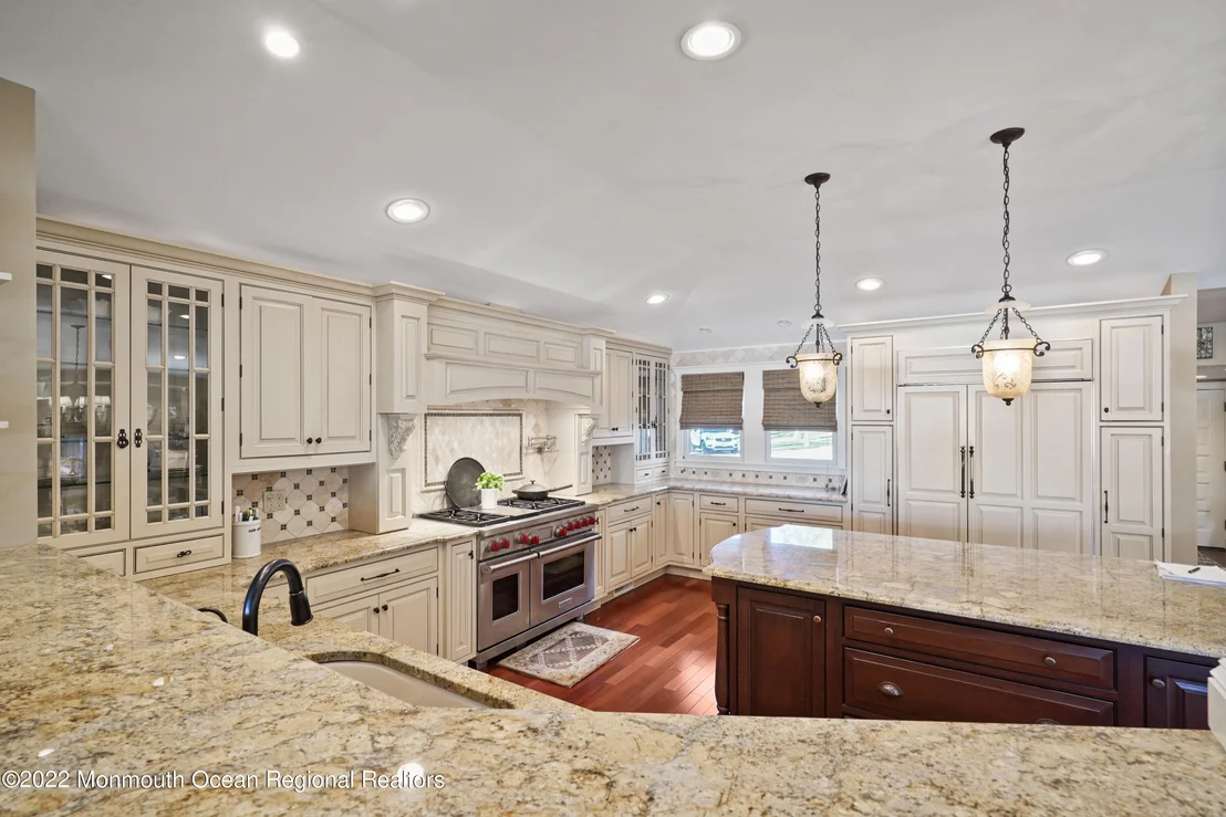 Photo of 2409 Riverside Terrace
