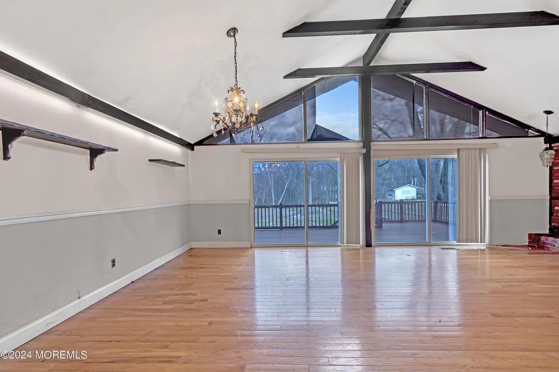 Photo of 430 Everett Road