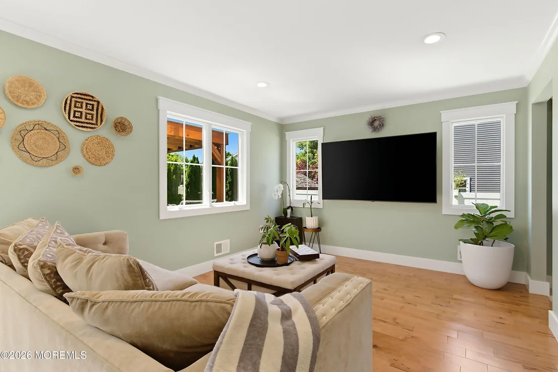 Photo of 954 Quincy Drive