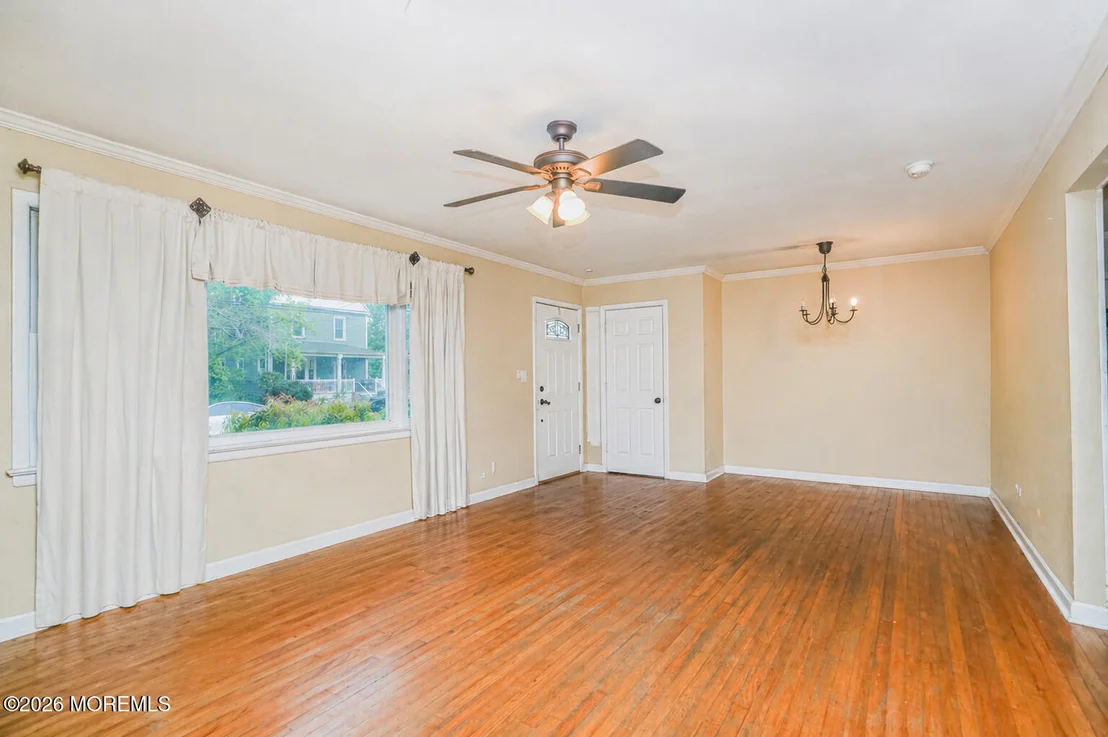 Photo of 74 Center Avenue