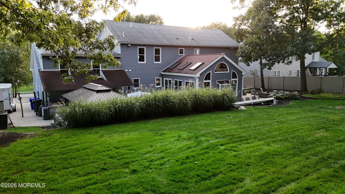 Photo of 711 Tall Oaks Drive
