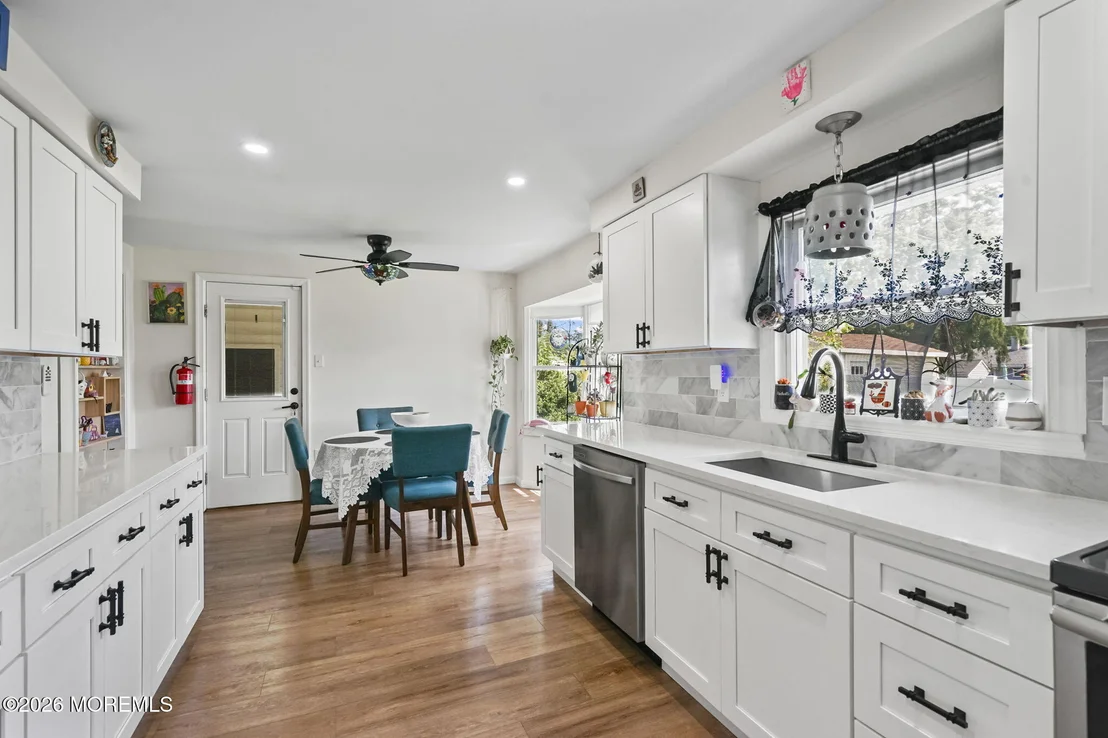 Photo of 18 Oak Landing Road