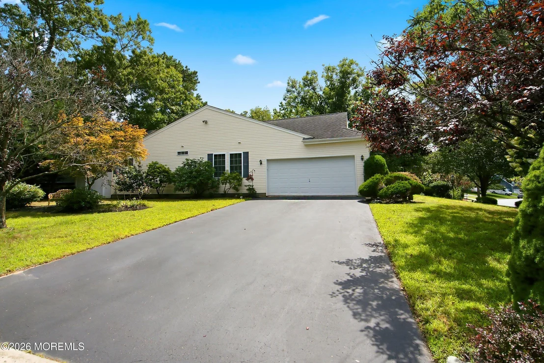 Photo of 1936 Breakers Drive
