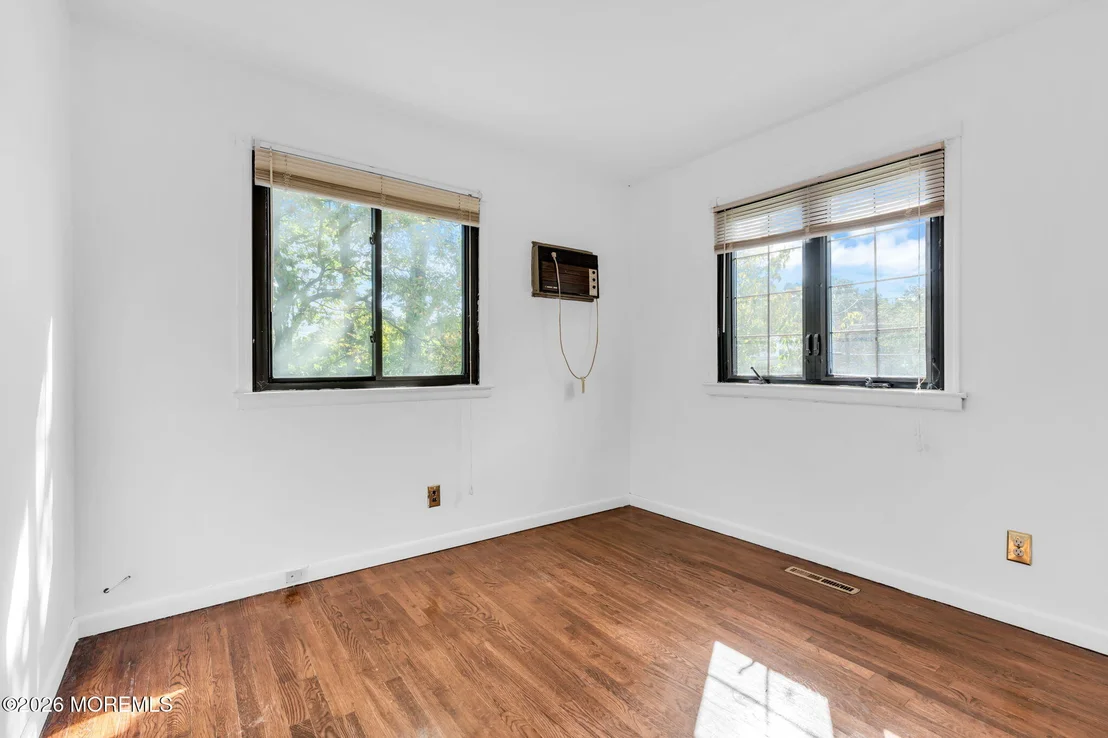 Photo of 4 Hemlock Road
