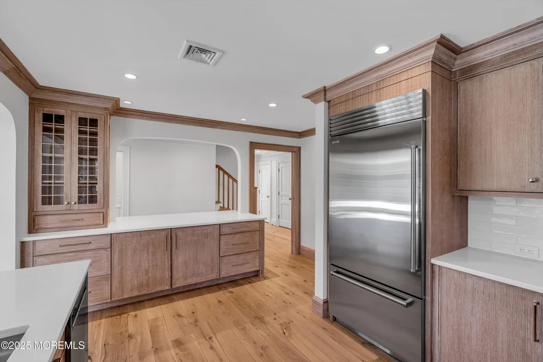 Photo of 327 South Boulevard