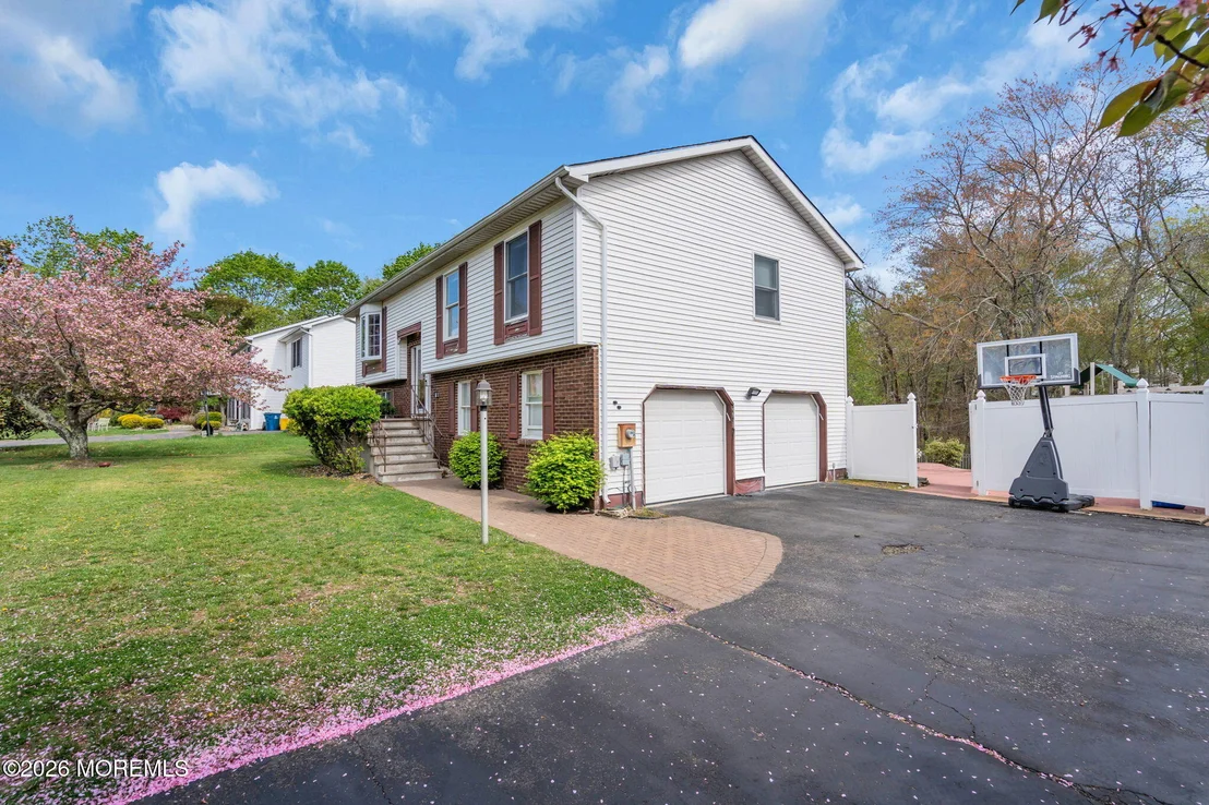 Photo of 69 Hickory Hill Road