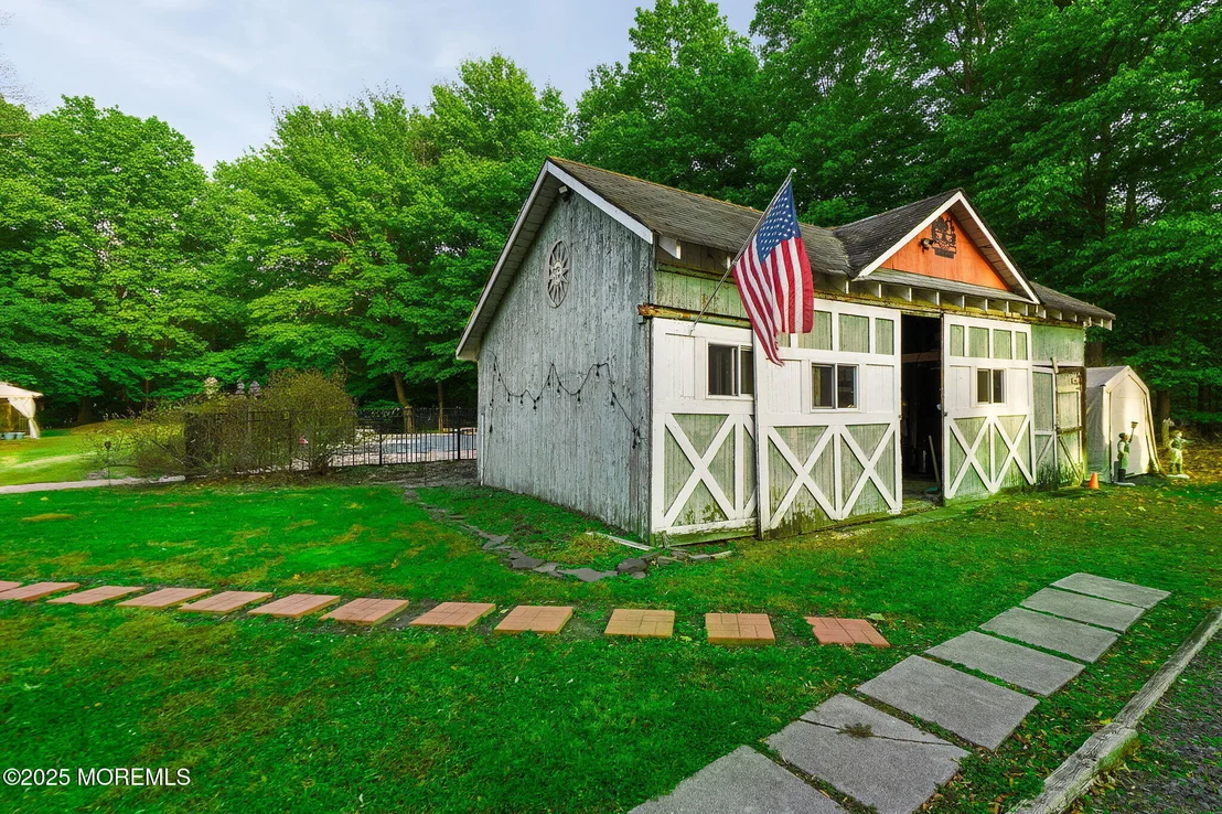 Photo of 156 Old Tavern Road