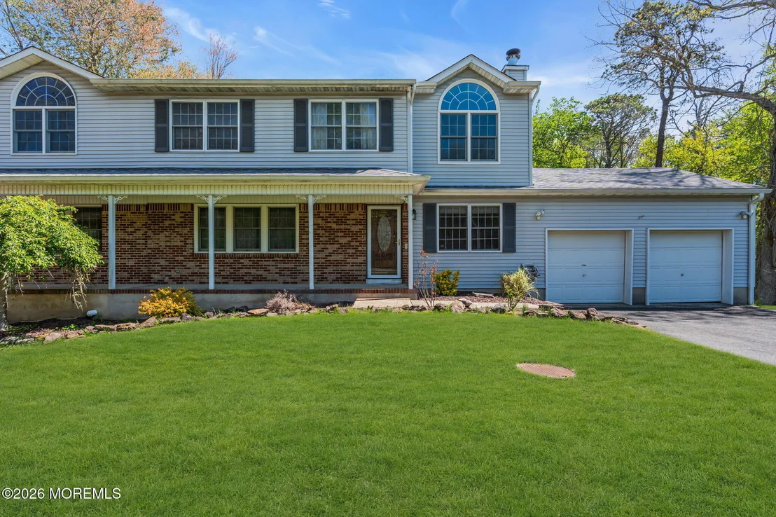 Photo of 205 Frank Applegate Road