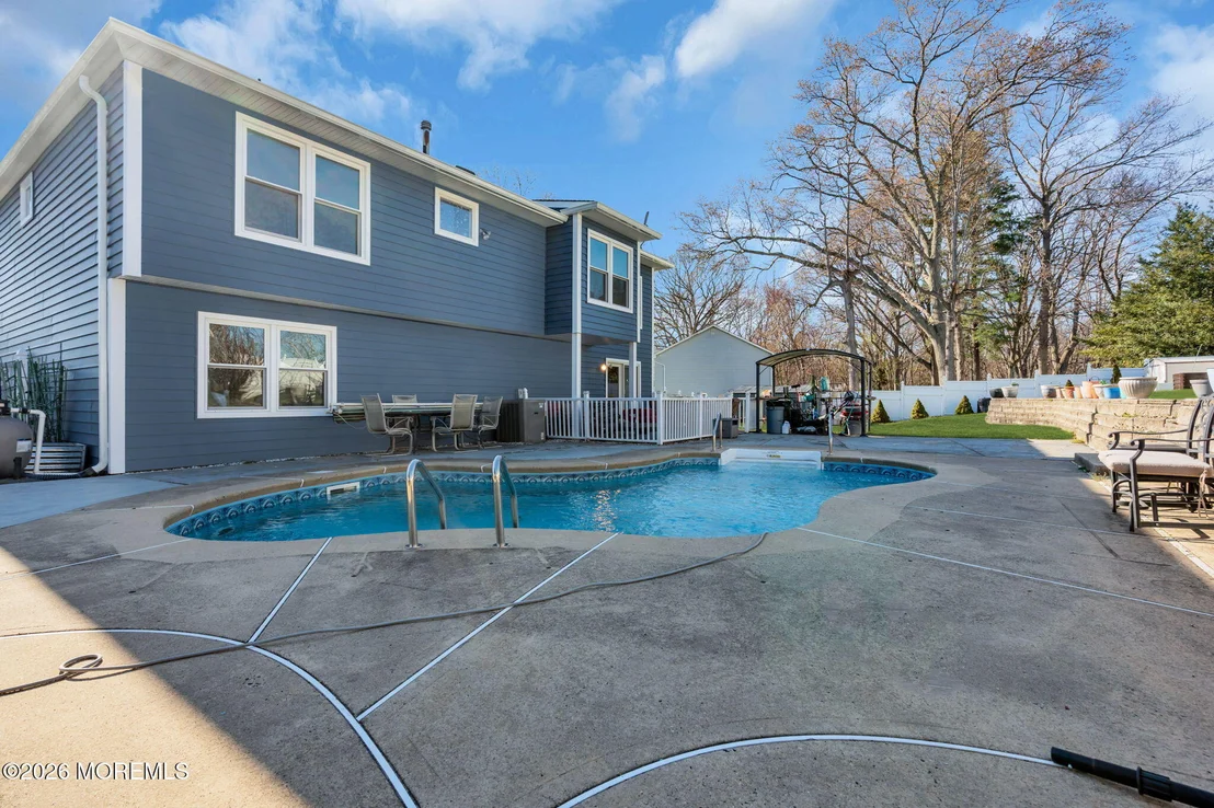 Photo of 522 Woolley Drive