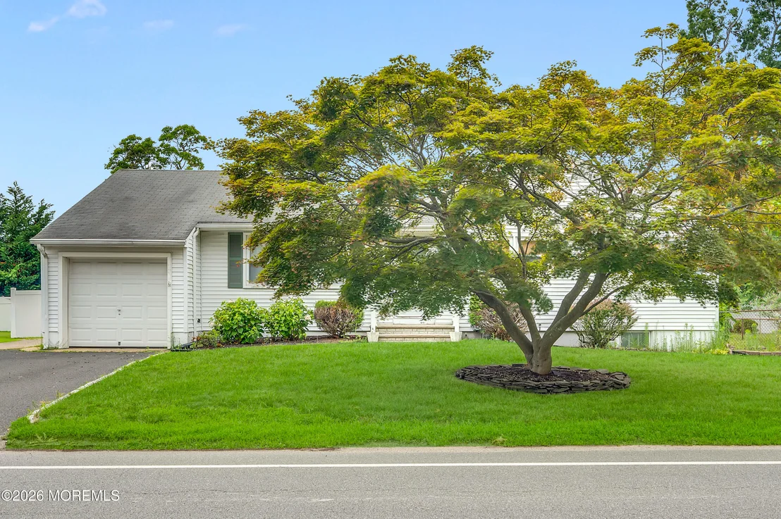 Photo of 406 Midstreams Road