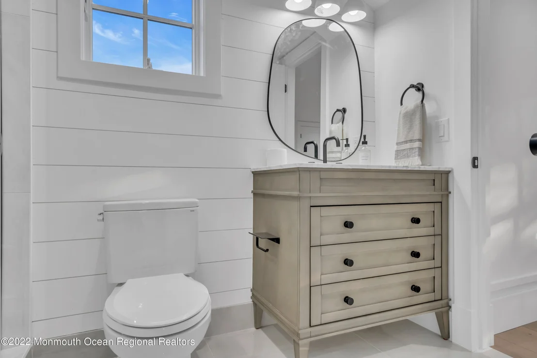 Photo of 376 Orenda Circle